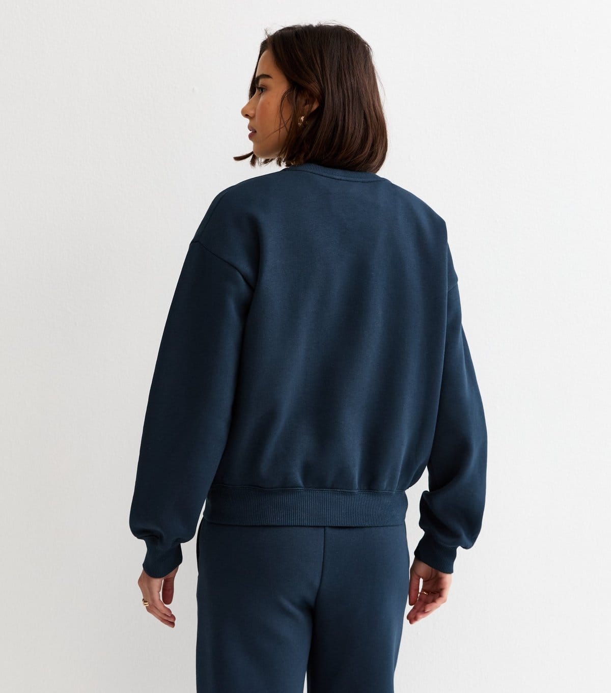 New Look Women's Navy Crew Neck Midweight Sweatshirt New Look - 4