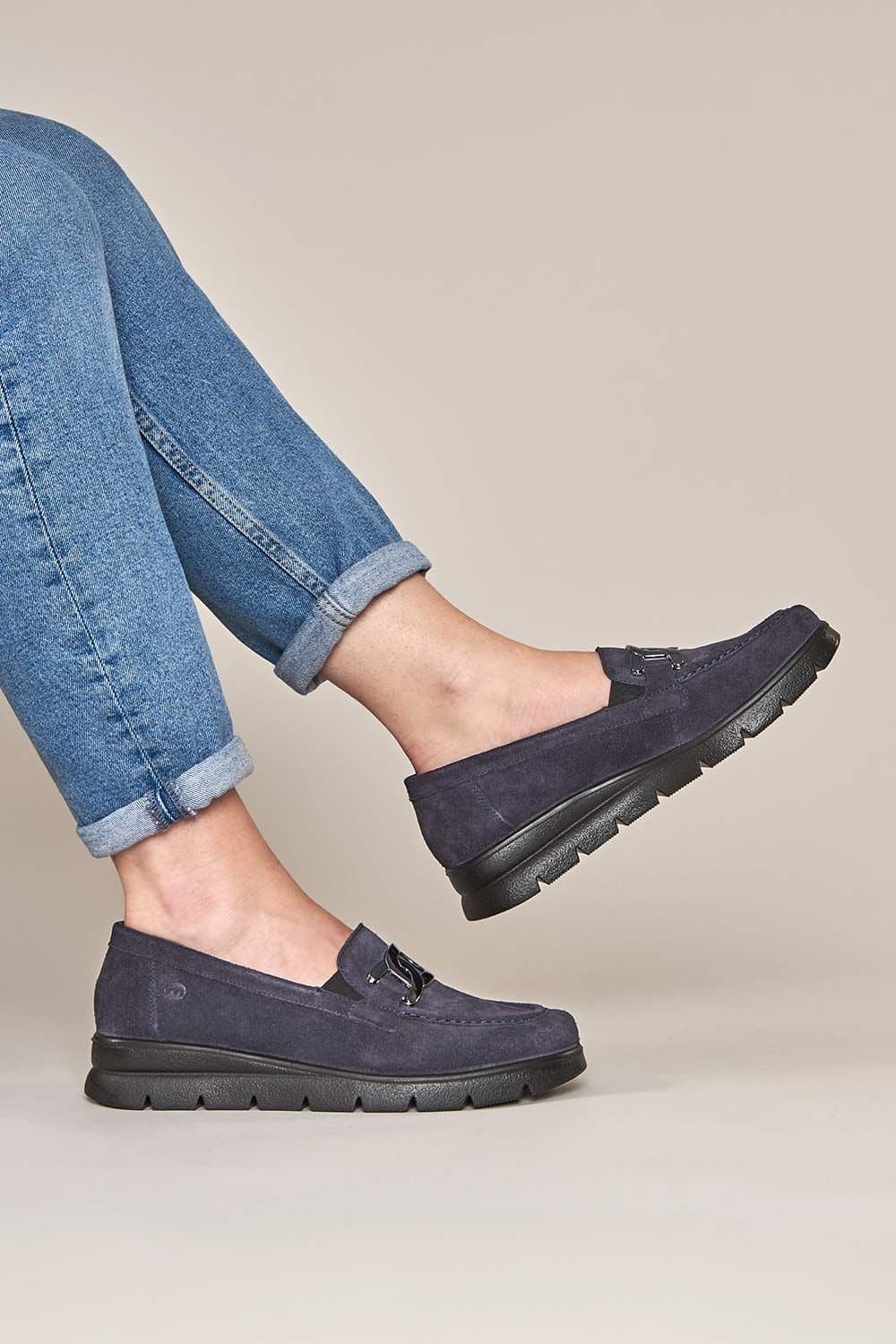 Moshulu Moshulu Women's 'Pomarine' Flexible Loafers in Blue