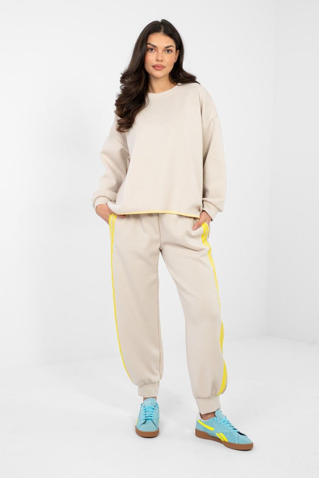 Love Lace Love Lace Women's Stylish Sweatshirt & High Waisted Pants Set in Beige