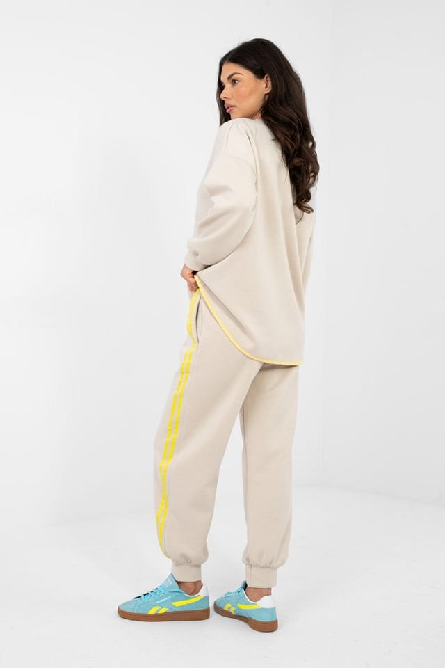 Love Lace Love Lace Women's Stylish Sweatshirt & High Waisted Pants Set in Beige - 3