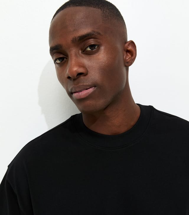 New Look Men's Black Boxy T-Shirt New Look - 2