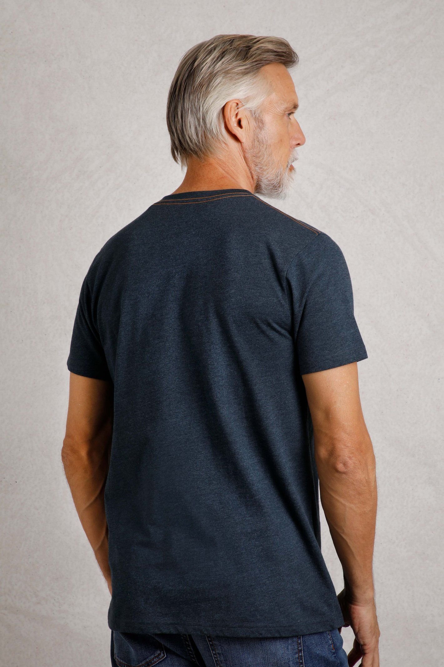 Weird Fish Weird Fish Men's Waves Front Print Graphic T-Shirt in Navy - 3