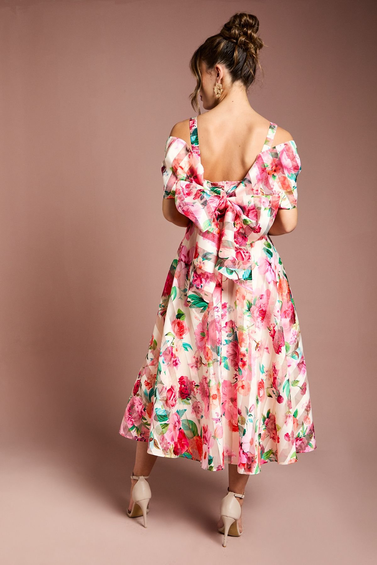 Coast Coast Women's Printed Organza Bardot Midi Dress in Cream - 3