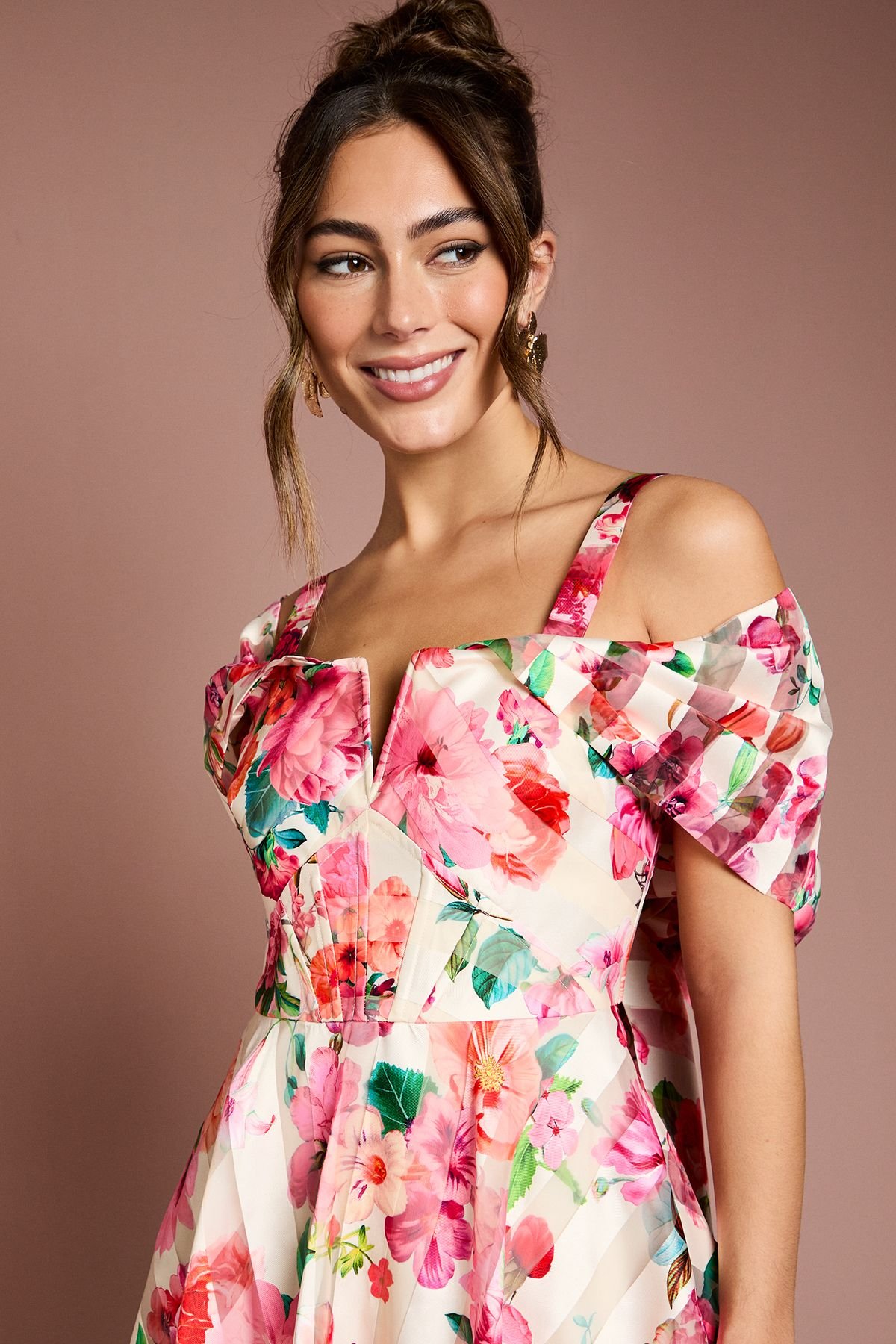 Coast Coast Women's Printed Organza Bardot Midi Dress in Cream - 4