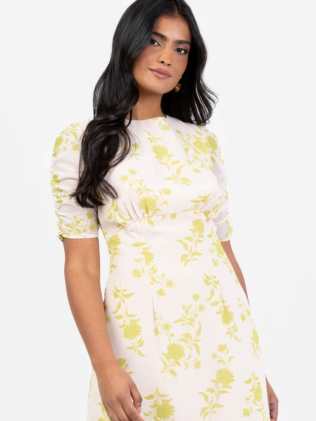 Anaya with Love Anaya with Love Women's Floral Short Ruched Sleeve Midi Dress - 2