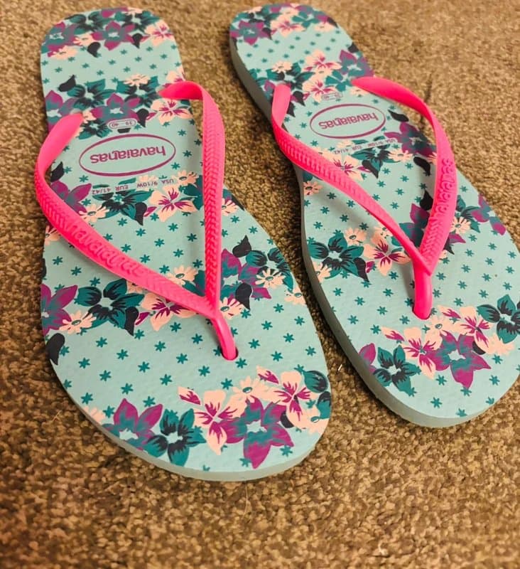 Havaianas Havaianas pink floral cute sandals beach holiday party festival 6/7 39-40 same day post
