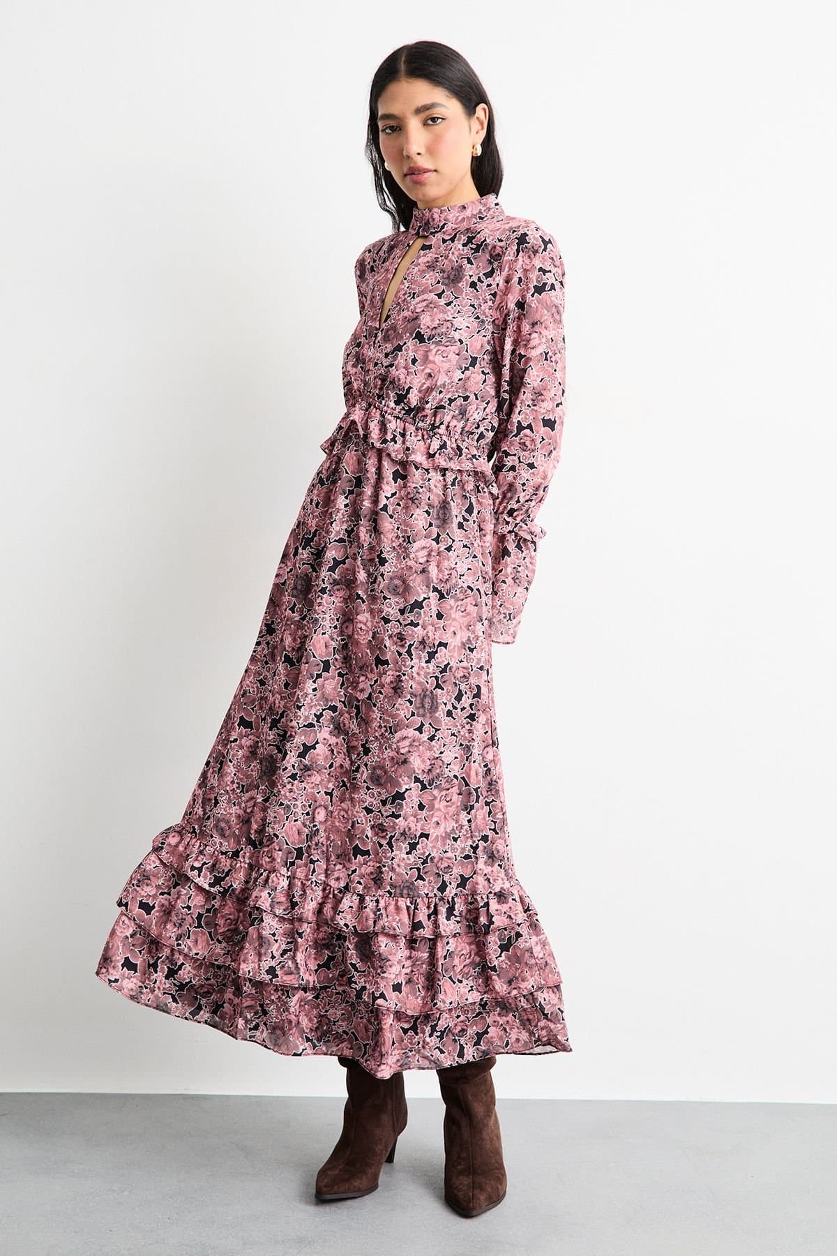 Warehouse Warehouse Women's Chiffon Shirred Frill Detail High Neck Midi Dress in Chocolate