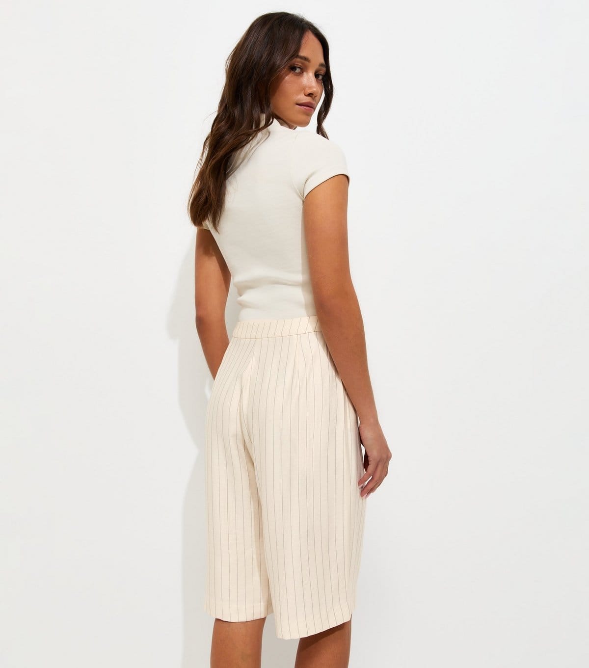 New Look Women's Cream Pinstripe Tailored Jort Shorts New Look - 4