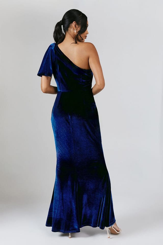 Coast Coast Women's Bow One Shoulder Velvet Bridesmaid Maxi Dress in Navy - 3
