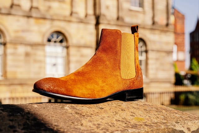 Alexander Pace Alexander Pace Men's 'Warwcik' Premium Suede Chelsea Boots in Tan - 2