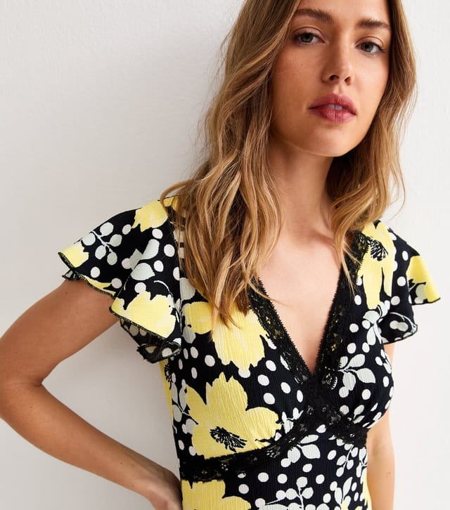 New Look Women's Yellow Floral Print Lace Trim Flutter Sleeve Dress New Look - 3