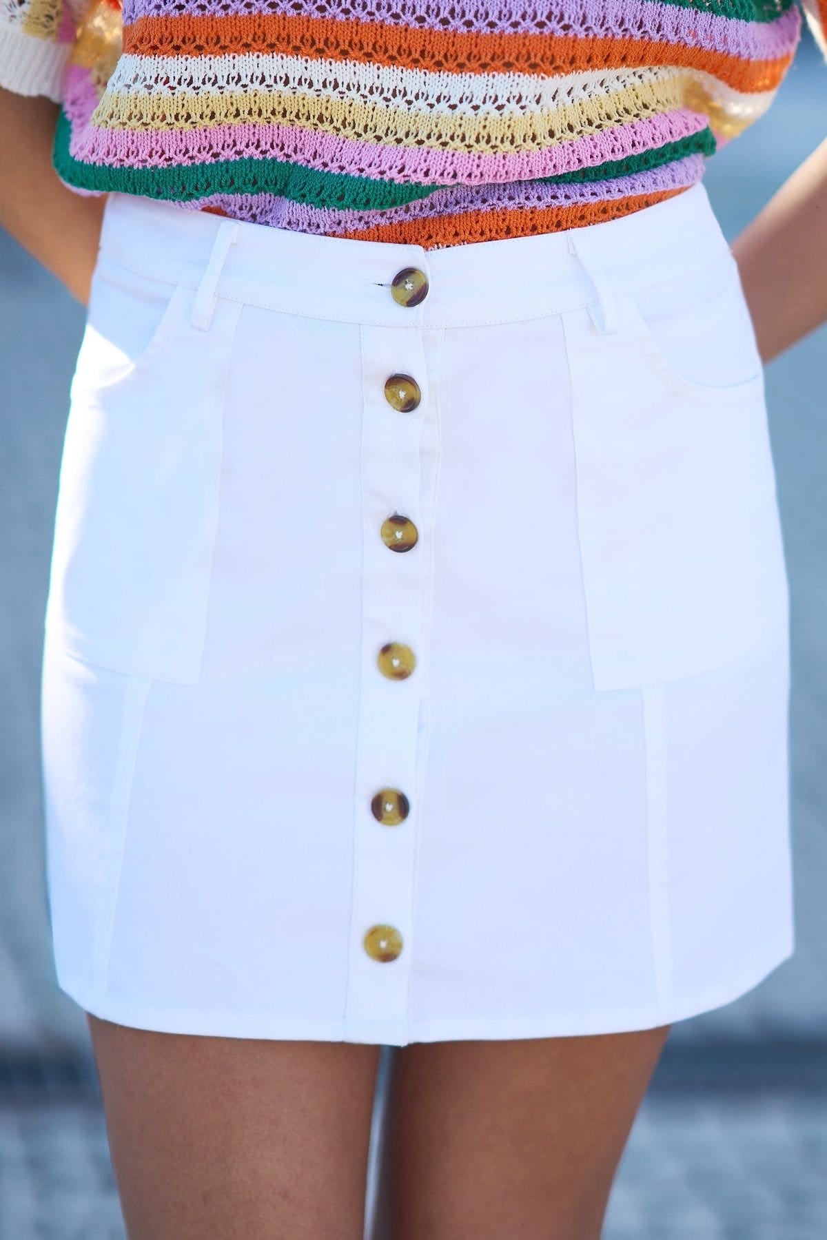 Yumi Yumi Women's Cotton Stretch Mini Skirt With Button Details in White - 4