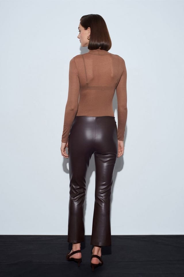Dilvin Dilvin Women's High-Waist Faux Leather Flare Leggings in Chocolate - 3