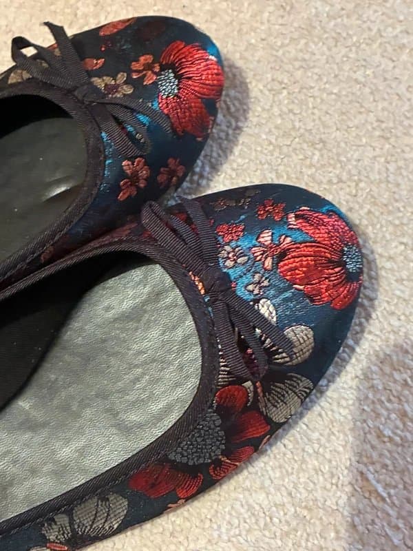 New Look Women’s Floral Ballet Pumps – Black Multi Bow Detail – Size 7 (New)