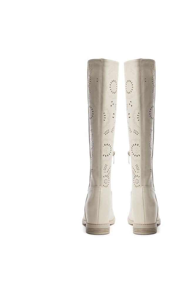 Moda In Pelle Moda In Pelle Women's 'Ailee' Porvair Biker Boots in Beige - 3