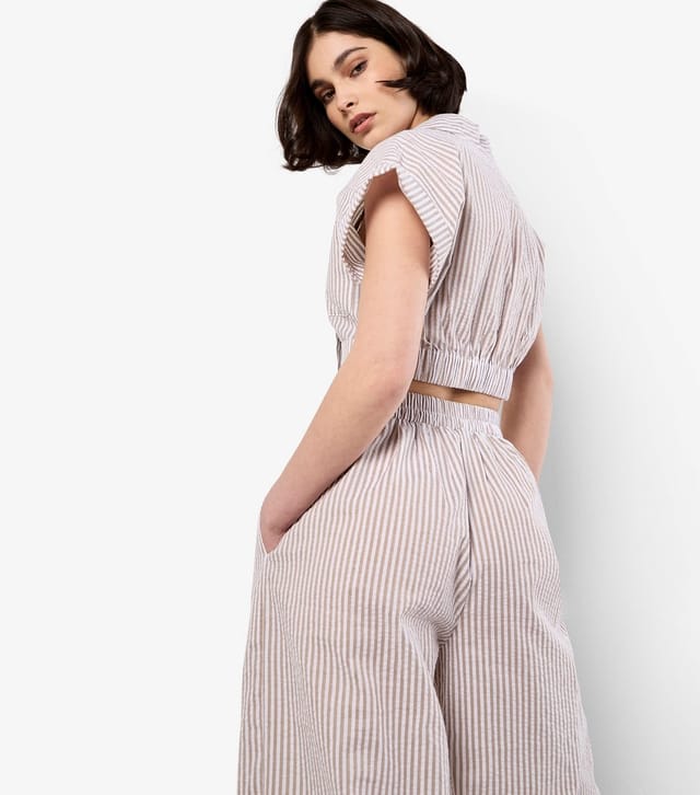 Apricot Women's Stone Striped Seersucker Crop Top Apricot New Look - 3