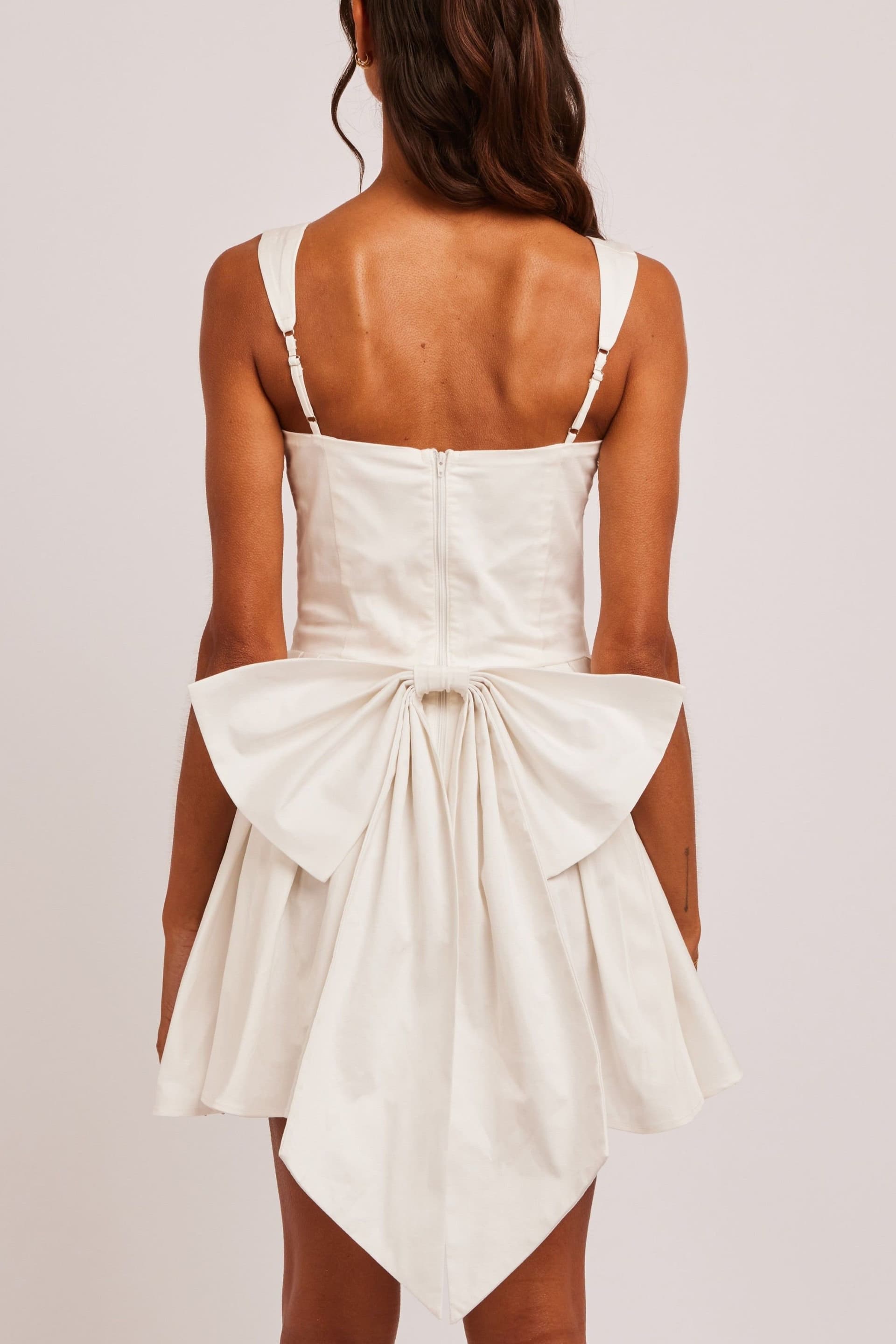 Jaded Rose Jaded Rose Women's Rosie White Sweetheart Bow Detail Box Pleat Mini Dress
