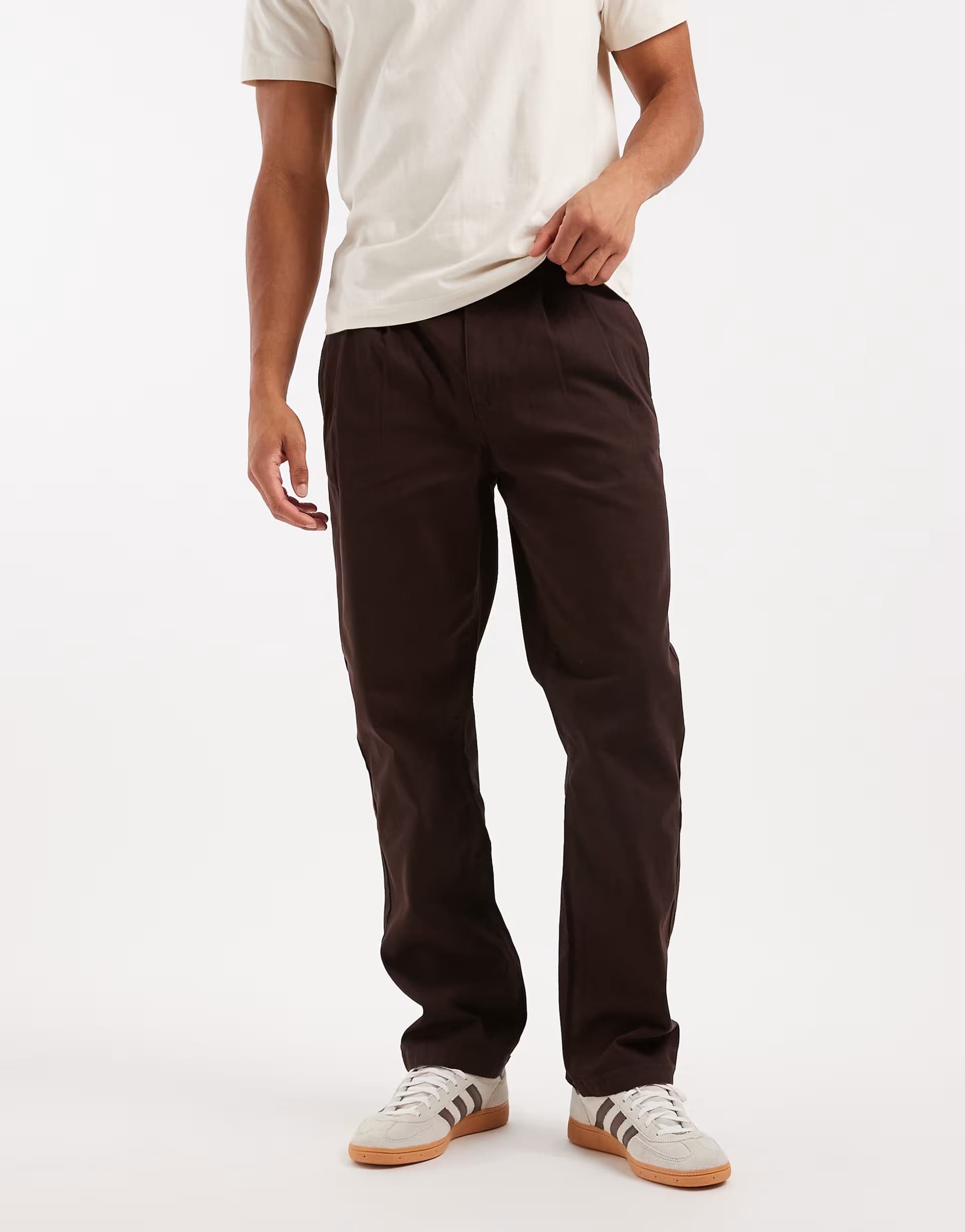 ASOS ASOS DESIGN straight trousers in brown with pleats and side cinch