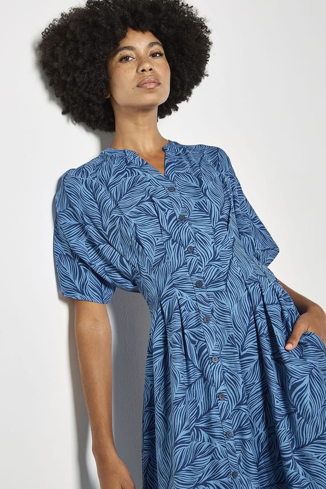 Apricot Apricot Women's Leaf Print Shirt Midi Dress in Blue - 2