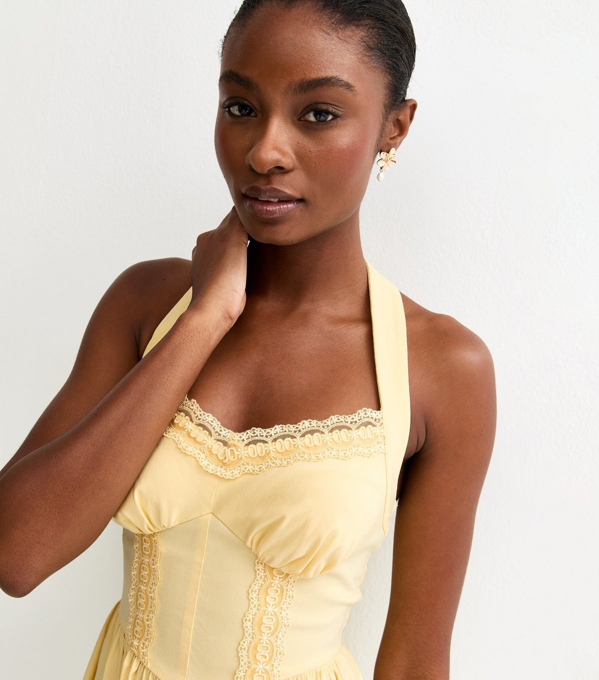 New Look Women's Light Yellow Embroidered Halter Midi Dress New Look - 3