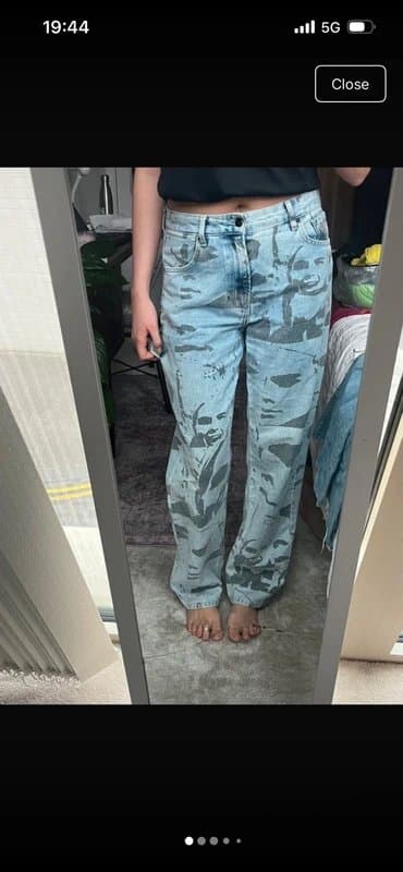 Bershka Mid waist jeans bershka c beanie collab