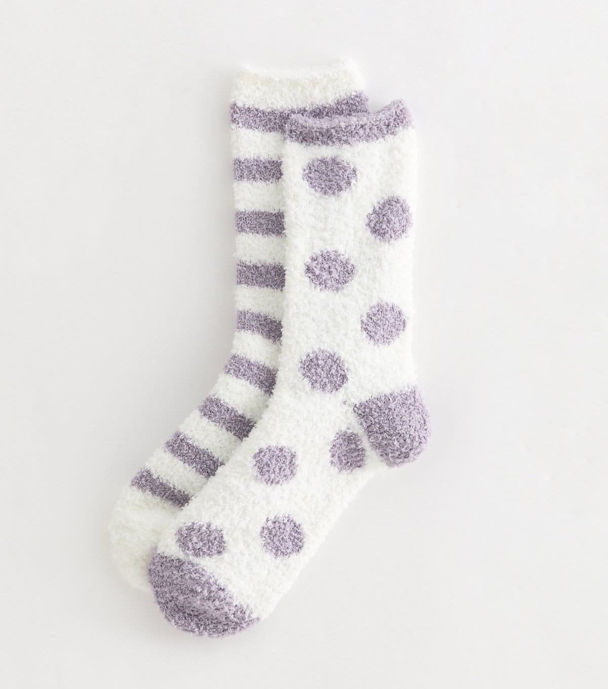 New Look Pack of 2 Purple and White Spot And Stripe Cosy Knit Socks New Look - 1