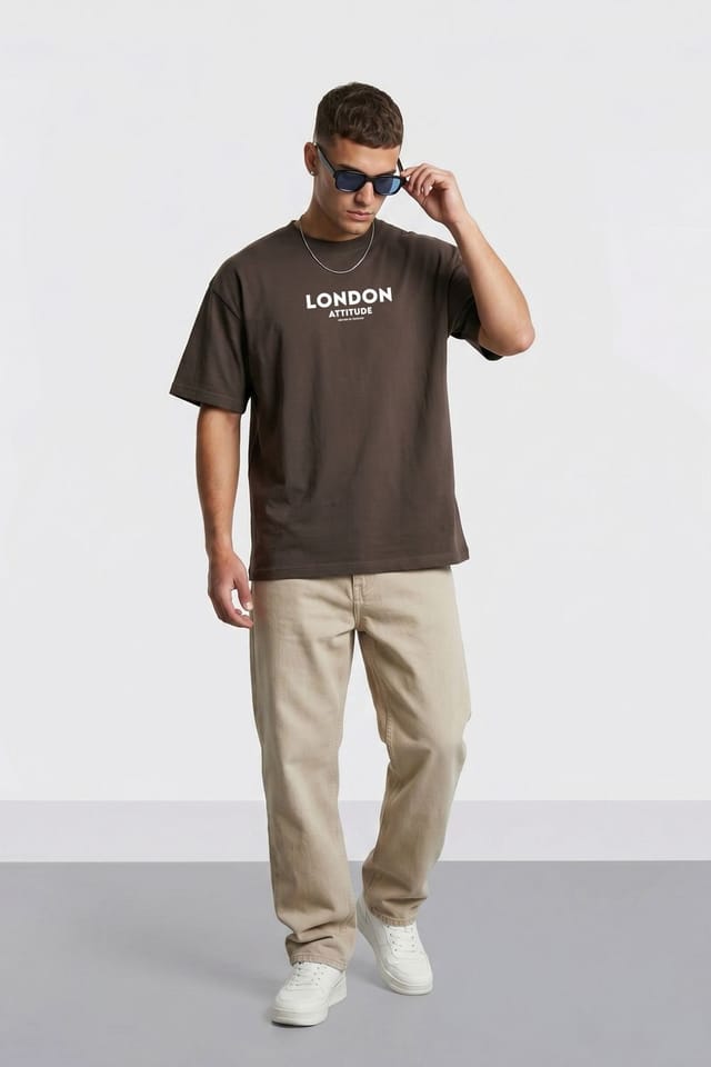 LONDON ATTITUDE LONDON ATTITUDE Men's Original Creators Oversized Heavyweight Streetwear Graphic T-Shirt in Chocolate - 2