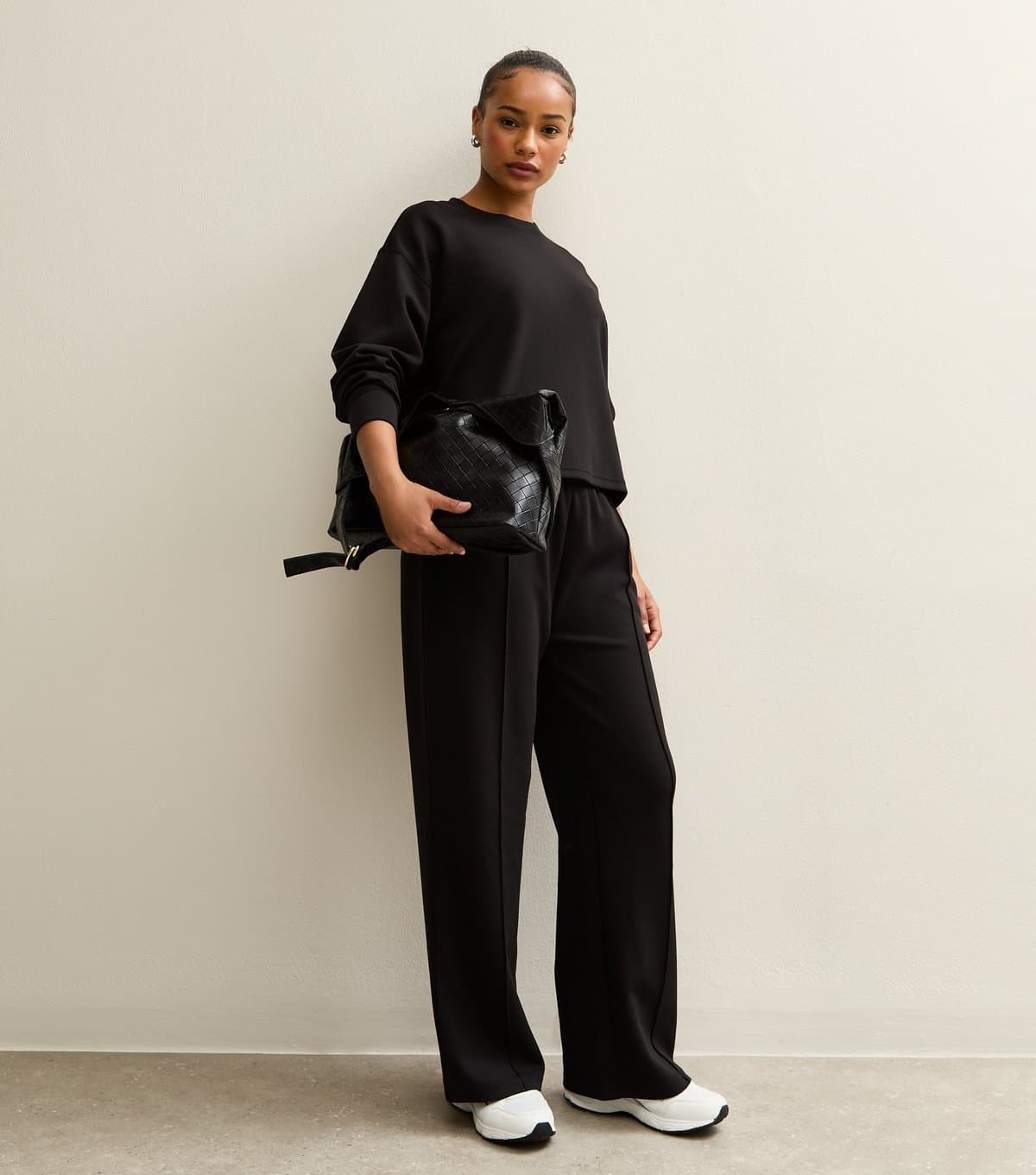 New Look Women's Petite Premium Black Wide Leg Joggers New Look
