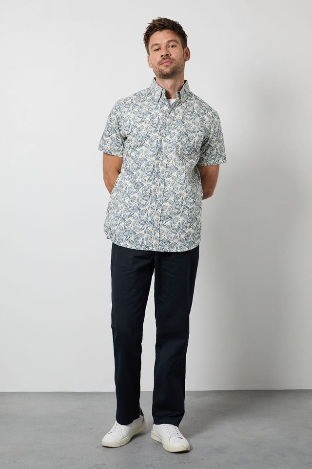 Maine Maine Men's Blue Leaf Print Oxford Short Sleeve Shirt - 2