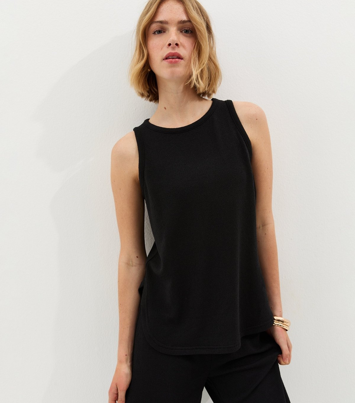 New Look Women's Black Textured Vest Top New Look - 4