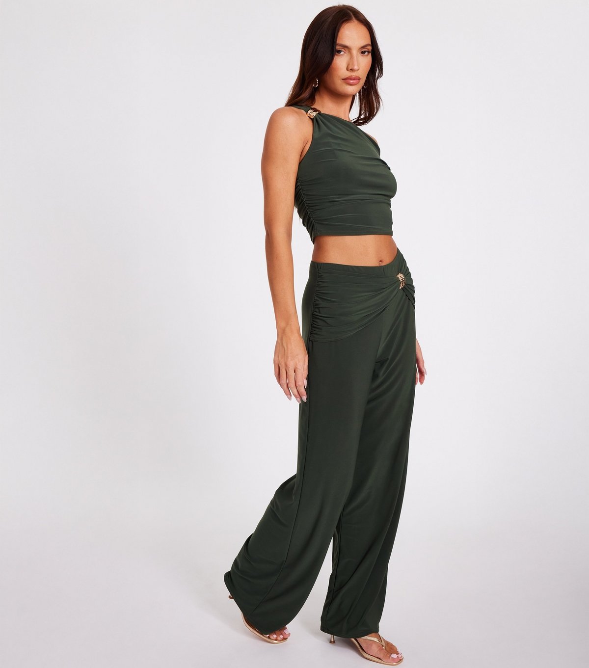 Quiz Women's Khaki Off The Shoulder Cropped Top Quiz New Look - 2