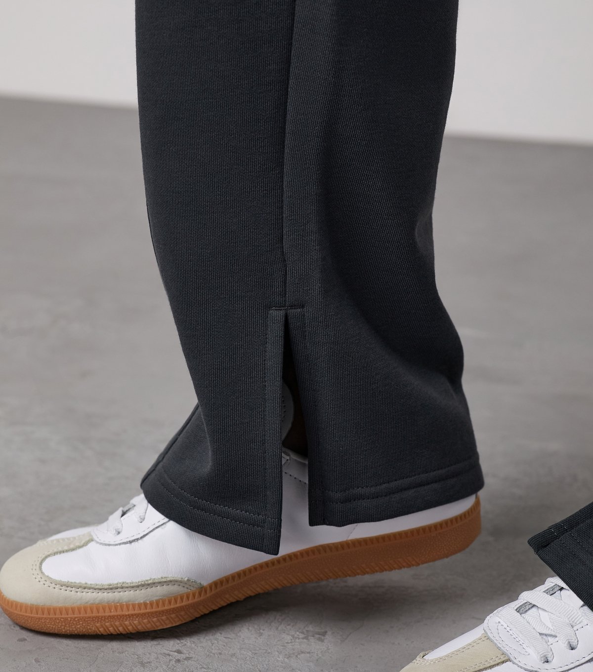 Gym King Women's Dark Grey Shadow Straight Leg Joggers Gym King New Look - 4