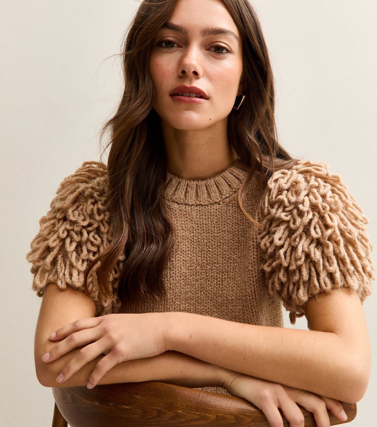 New Look Women's Petite Camel Loopy Sleeve Knitted T-Shirt New Look