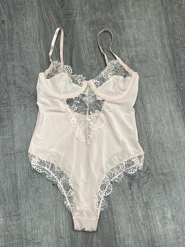 ASOS ASOS peach lace trim bodysuit size 6 B Cup. K18 - 1