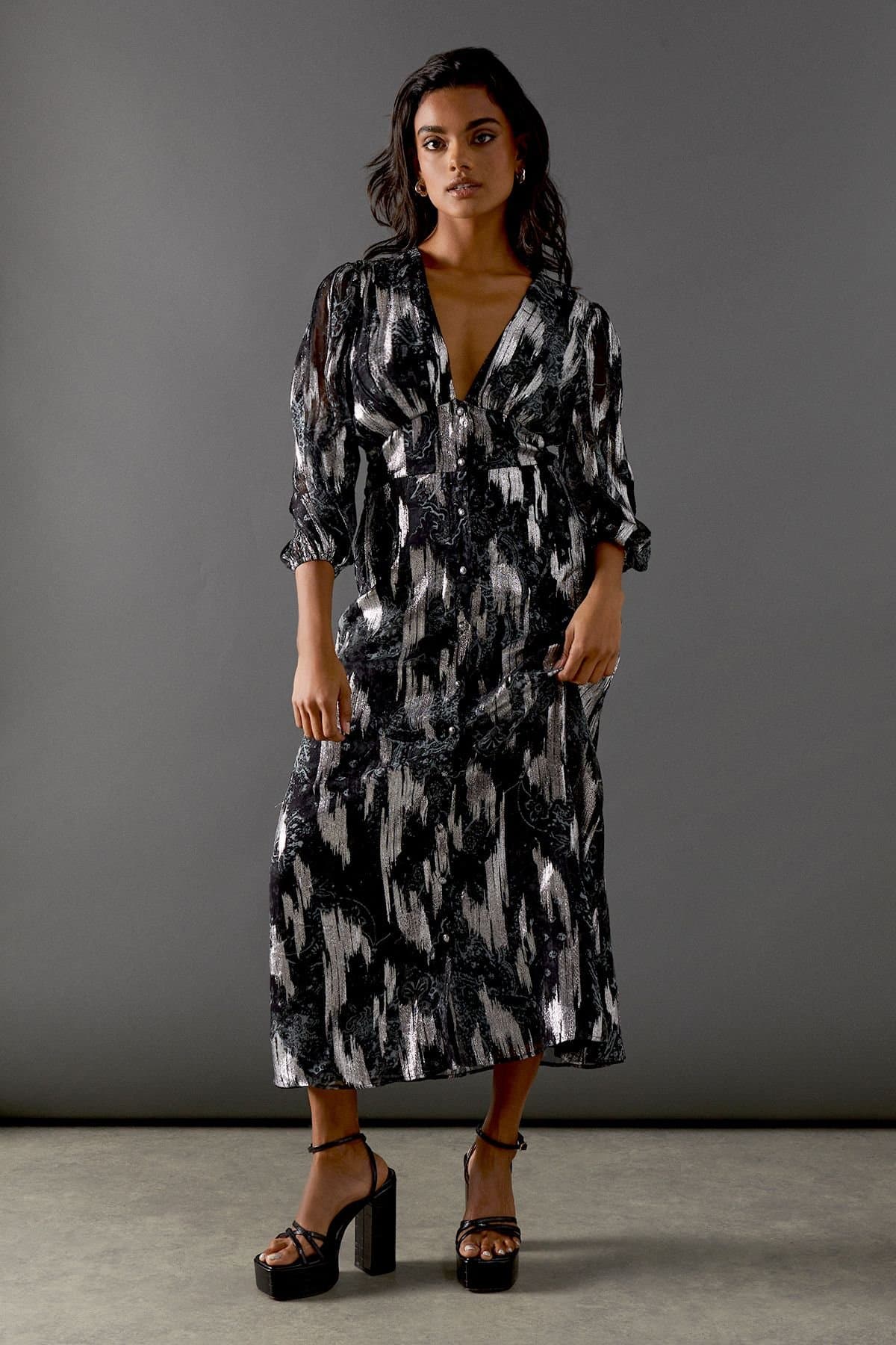 Warehouse Warehouse Women's Metallic Paisley Jacquard Plunge Neck Button Through Midi Dress in Grey