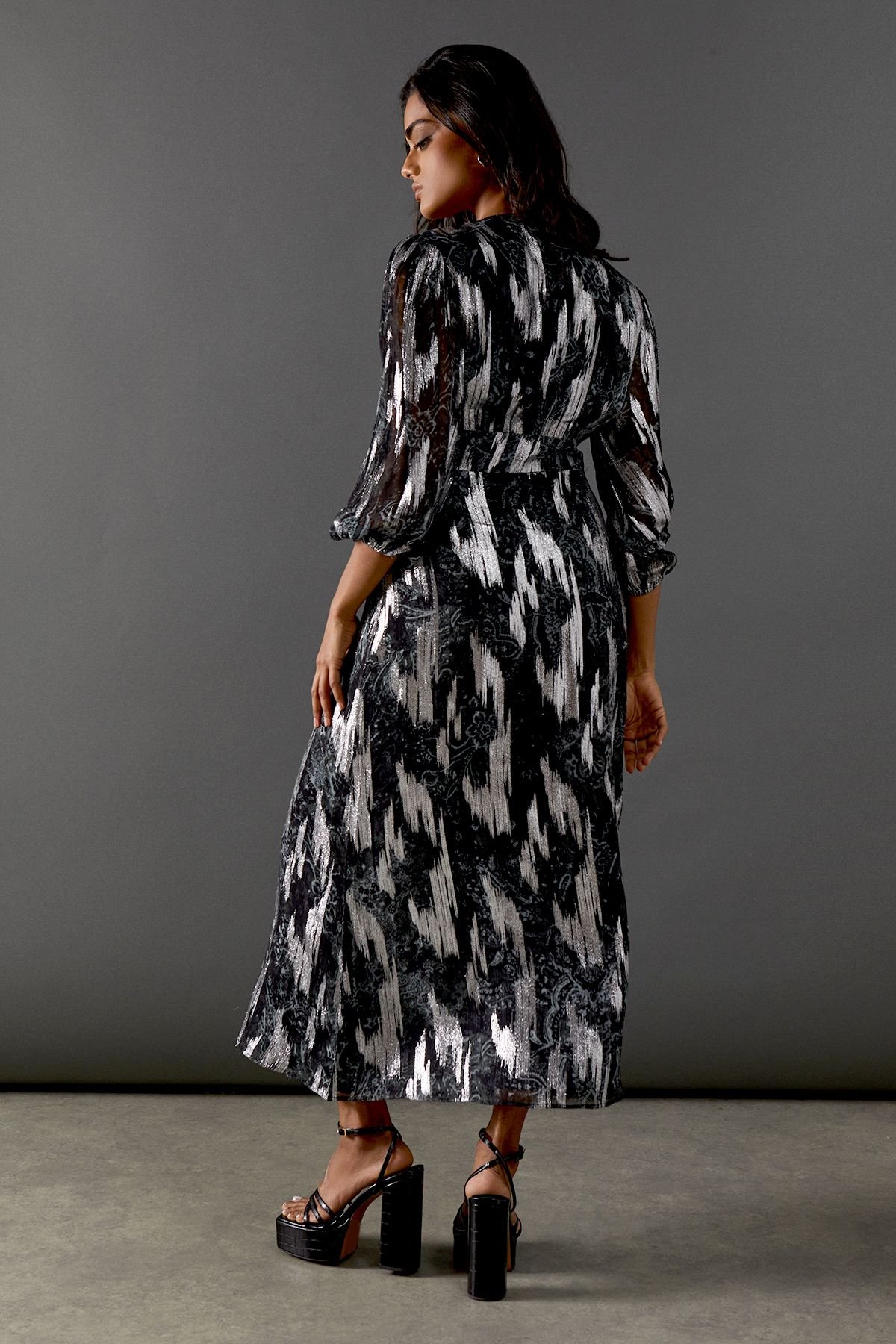 Warehouse Warehouse Women's Metallic Paisley Jacquard Plunge Neck Button Through Midi Dress in Grey - 3