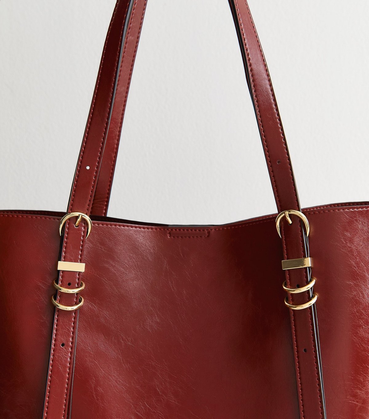 New Look Dark Burgundy Faux Leather Buckled Strap Tote Bag New Look - 3