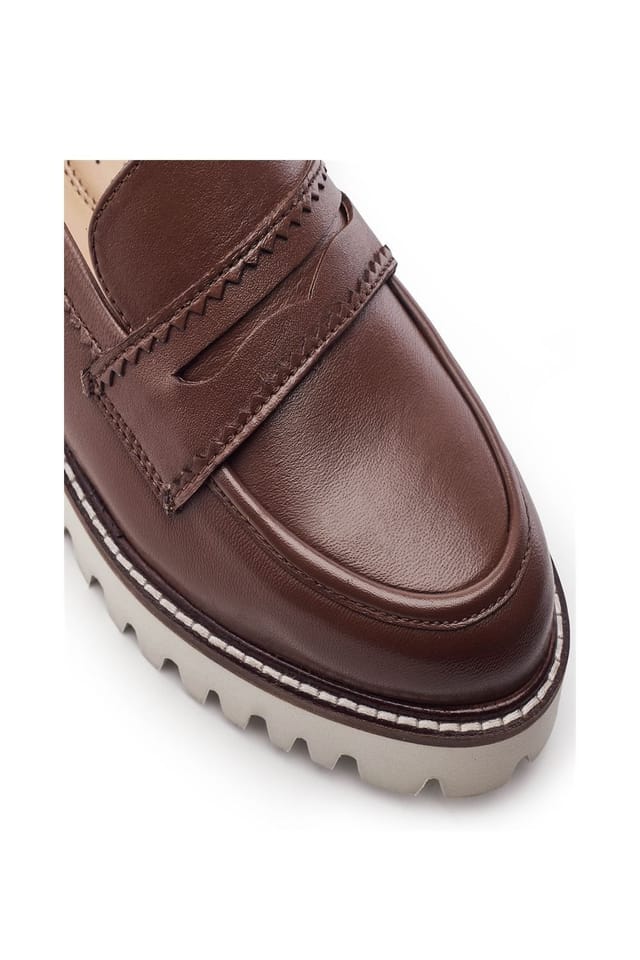 Moda In Pelle Moda In Pelle Women's 'Eleyna' Leather Loafers in Brown - 3