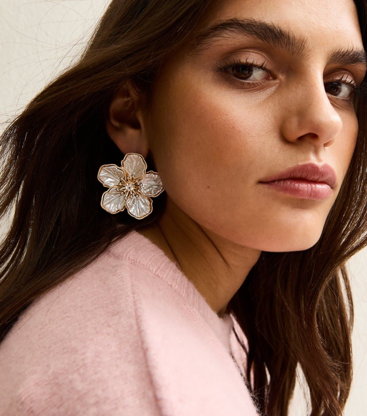 New Look Gold Tone Cream Resin Large Flower Stud Earrings New Look