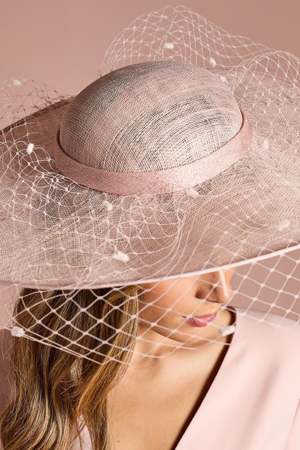 Coast Coast Women's Wide Brim Mesh Hat in Blush - 3