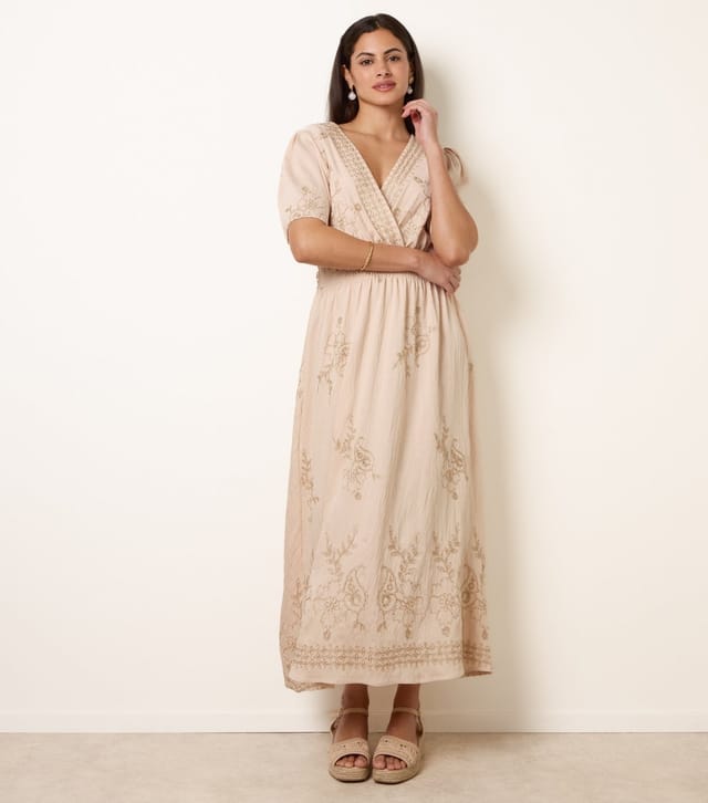 Blue Vanilla Women's Stone Floral Embroidered Midi Dress Blue Vanilla New Look - 3