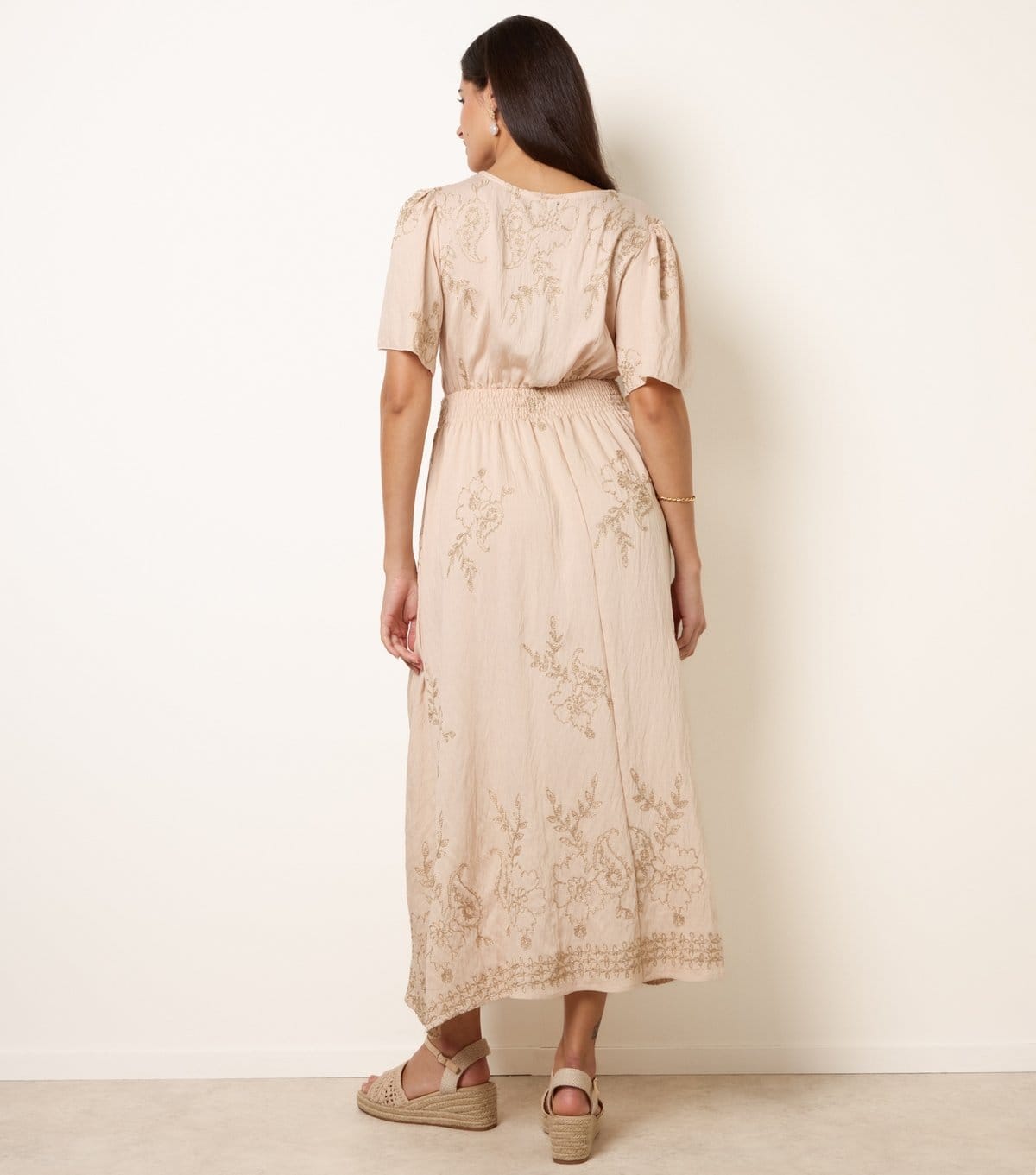 Blue Vanilla Women's Stone Floral Embroidered Midi Dress Blue Vanilla New Look - 4