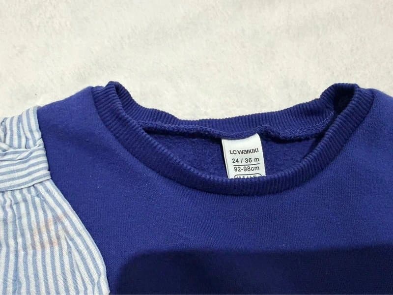 LC Waikiki Beautiful girl sweatshirt, size 2-3 years