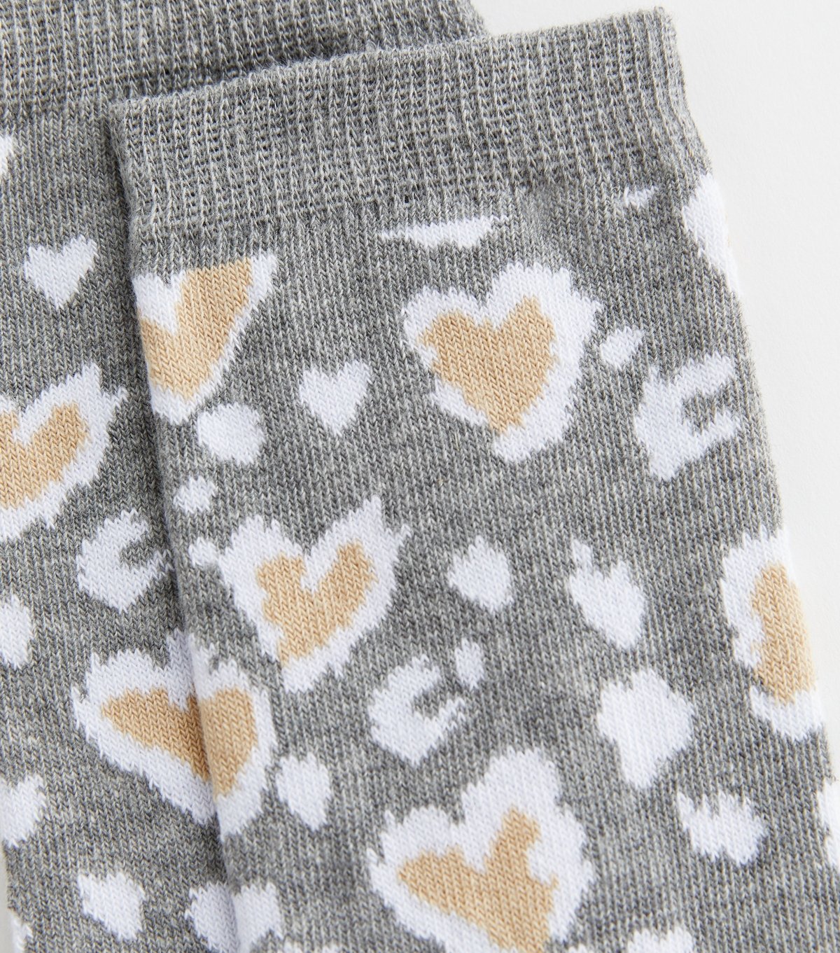 New Look Pale Grey Leopard Print Heart Socks New Look - 2