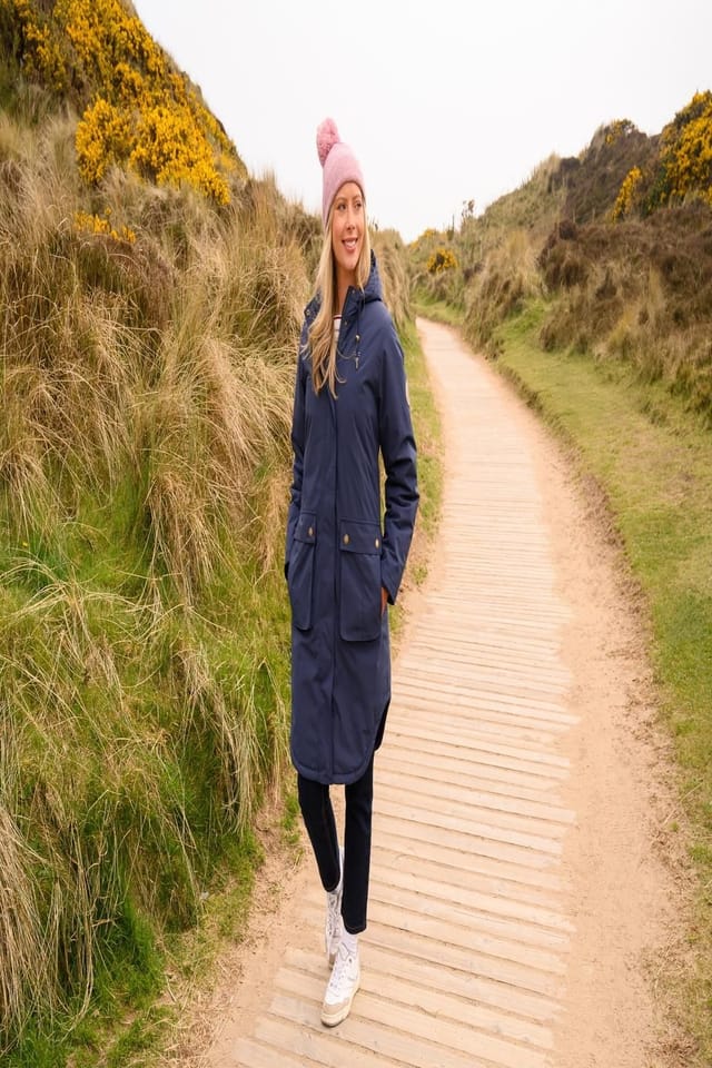 Lighthouse Clothing Lighthouse Clothing Women's Imogen Coat in Navy - 2