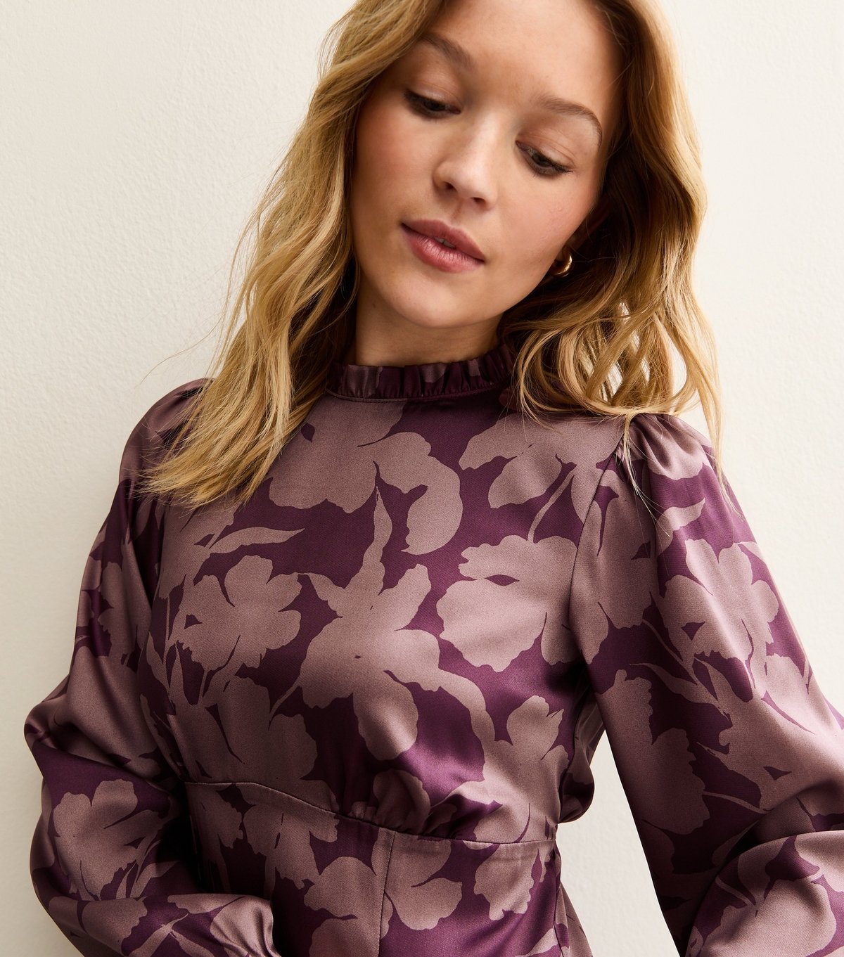 New Look Women's Burgundy Floral Satin Long Sleeve Mini Dress New Look - 2