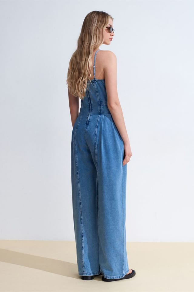 Dilvin Dilvin Women's Wide-Leg Denim Jumpsuit in Mid Blue - 2
