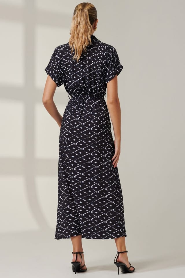 Jolie Moi Jolie Moi Women's Drop Shoulder Shirt Maxi Dress in Black - 2