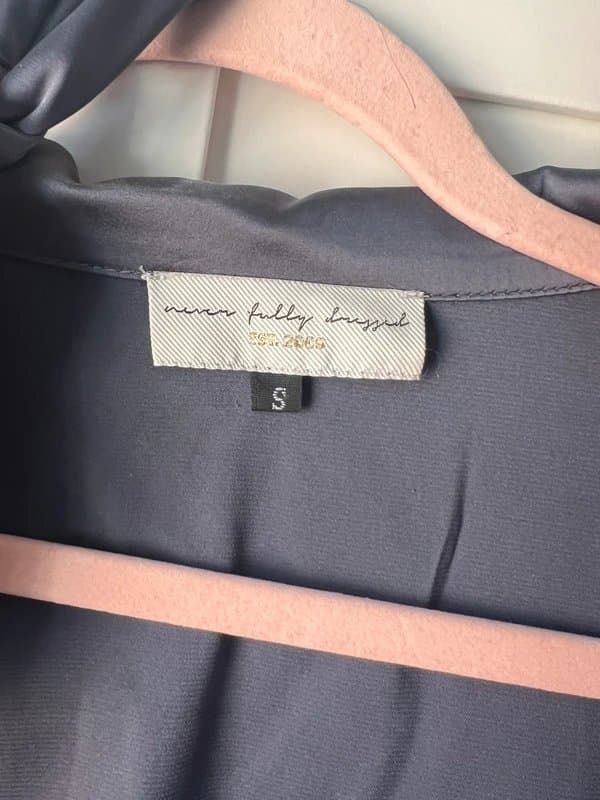 Never Fully Dressed Never Fully Dresses Satin Shirt With Neck Tie Size S