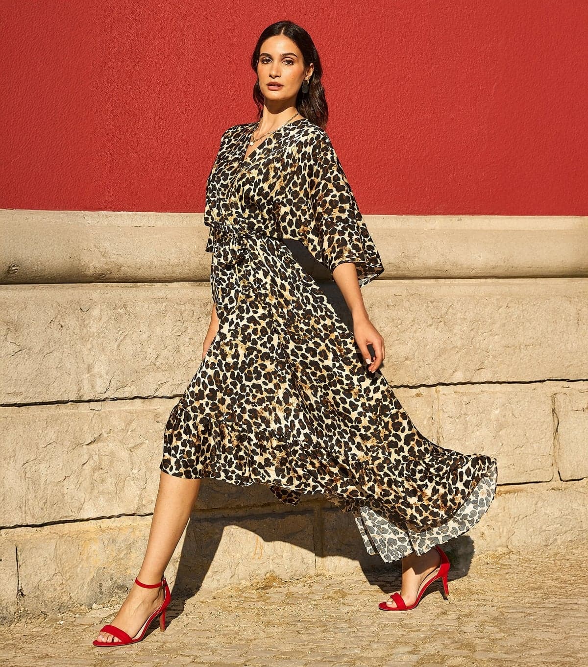 Yumi Women's Brown Leopard Print High-Low Tiered Hem Midi Dress Yumi New Look